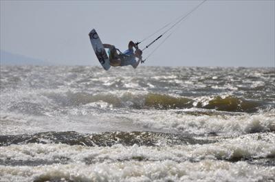 Kitesurf Report from San Jorge:  Strong,  Side Onshore Wind